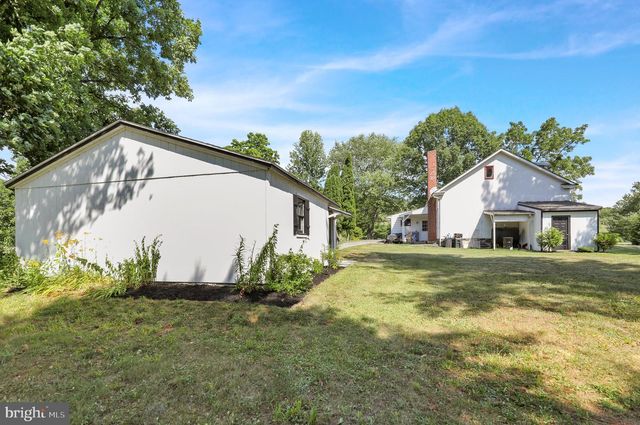 346 HARD HILL RD, Hamburg, PA 19526