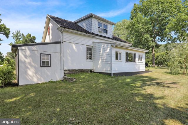 346 HARD HILL RD, Hamburg, PA 19526