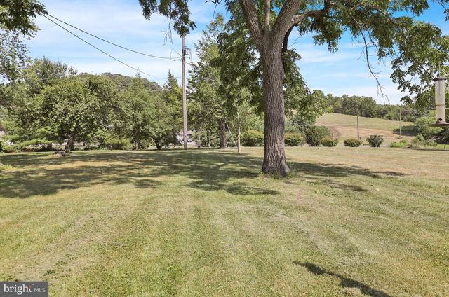 346 HARD HILL RD, Hamburg, PA 19526