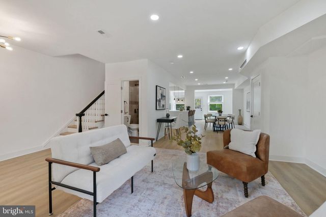 3521 16TH ST NW, Washington, DC 20010