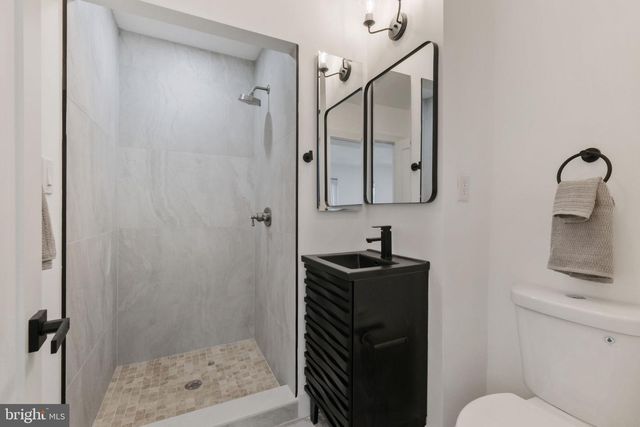 3521 16TH ST NW, Washington, DC 20010