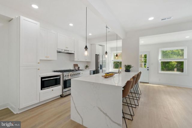 3521 16TH ST NW, Washington, DC 20010