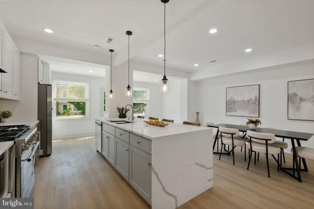 3521 16TH ST NW, Washington, DC 20010