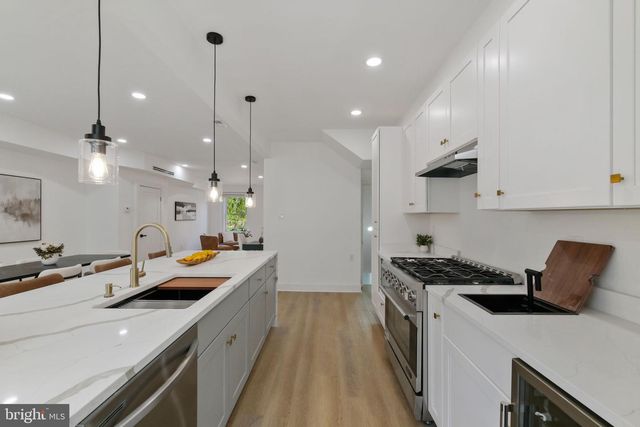 3521 16TH ST NW, Washington, DC 20010