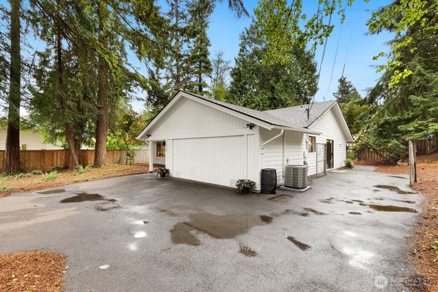 16310 Fremont Place N, Shoreline, WA 98133