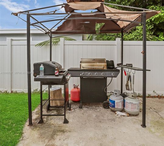 4810 Johnson Street, Hollywood, FL 33021