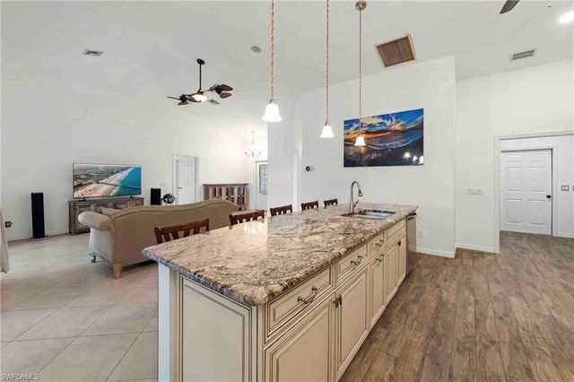 28910 Winthrop CIR, Bonita Springs, FL 34134