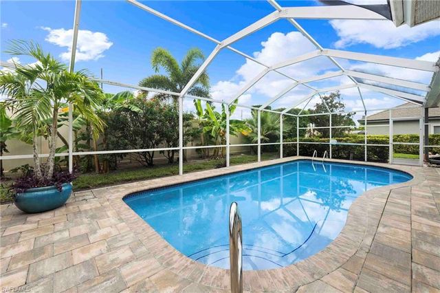 28910 Winthrop CIR, Bonita Springs, FL 34134