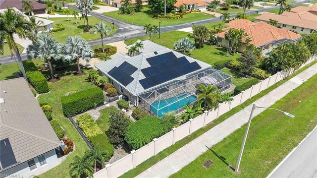 28910 Winthrop CIR, Bonita Springs, FL 34134