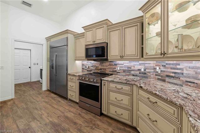 28910 Winthrop CIR, Bonita Springs, FL 34134