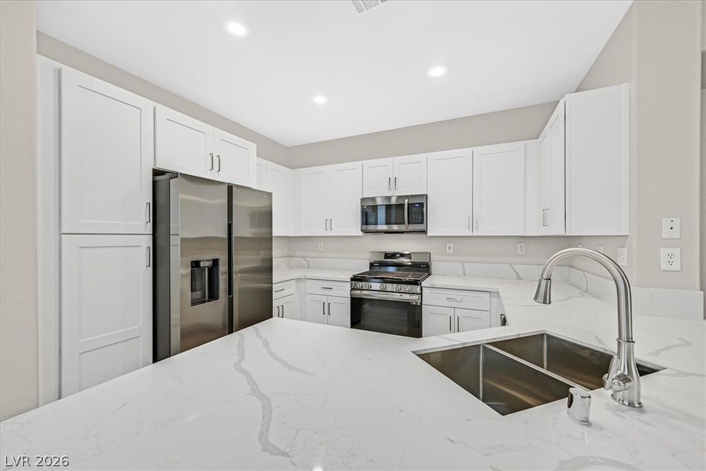 2259 Surrey Meadows Avenue, Henderson, NV 89052 — photo 5