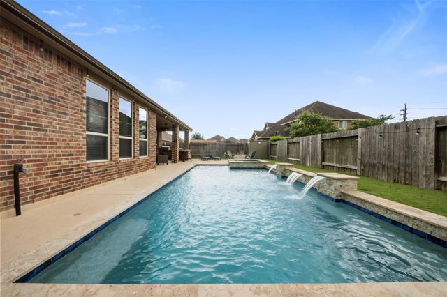 13211 Cedar Sands Lane, Tomball, TX 77377