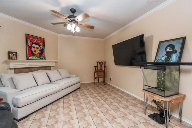 4706 Sienna Heights Lane, Pasadena, TX 77505