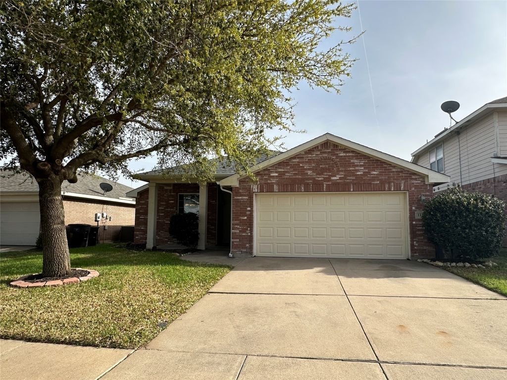 1129 April Springs Drive, Fort Worth, TX 76134