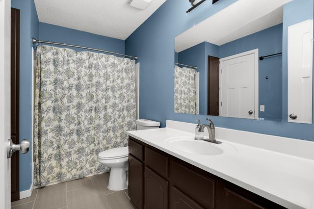 715 Liberty Heights Drive, Chaska, MN 55318