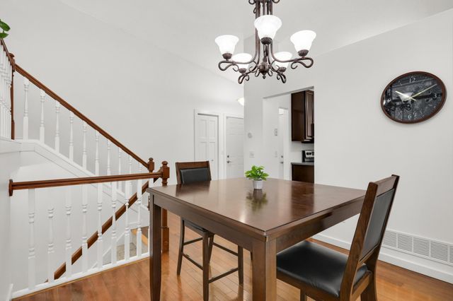 715 Liberty Heights Drive, Chaska, MN 55318