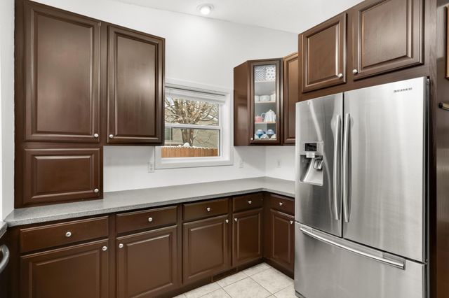 715 Liberty Heights Drive, Chaska, MN 55318