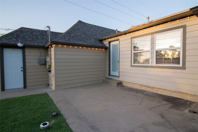 1204 S Evanston Avenue S, Tulsa, OK 74104