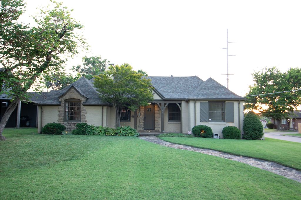 1204 S Evanston Avenue S, Tulsa, OK 74104