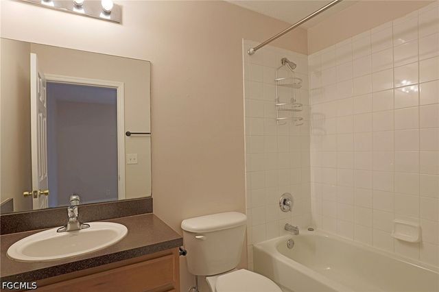 8291 Pacific Beach DR, Fort Myers, FL 33966