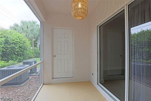 8291 Pacific Beach DR, Fort Myers, FL 33966