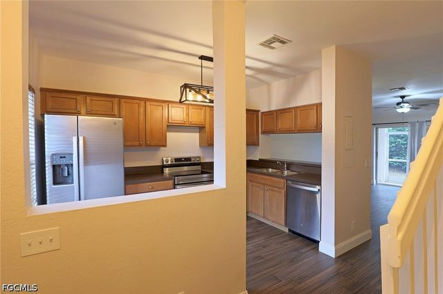 8291 Pacific Beach DR, Fort Myers, FL 33966
