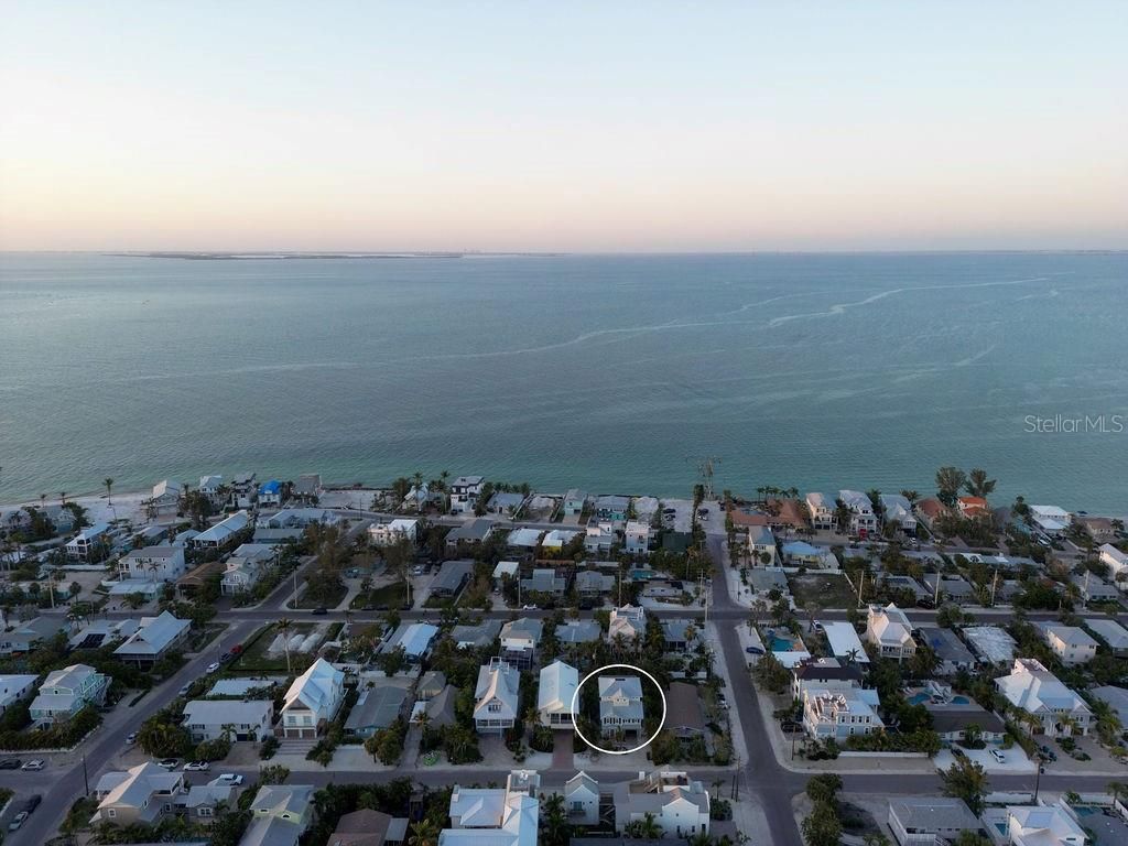704 GLADIOLUS STREET, ANNA MARIA, FL 34216 — photo 3
