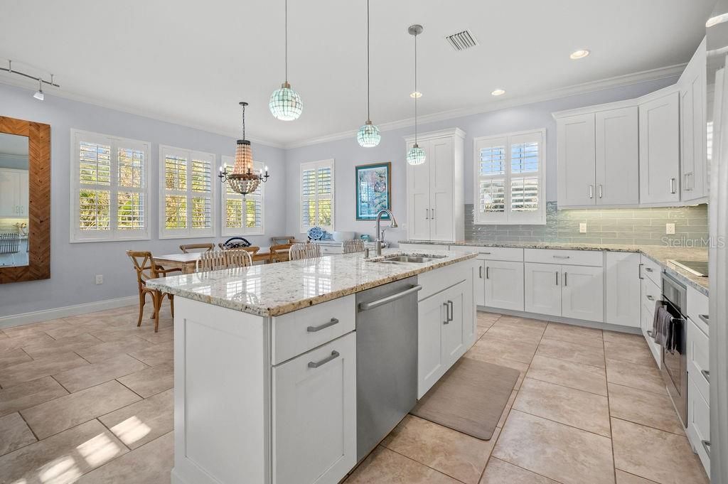 704 GLADIOLUS STREET, ANNA MARIA, FL 34216 — photo 5