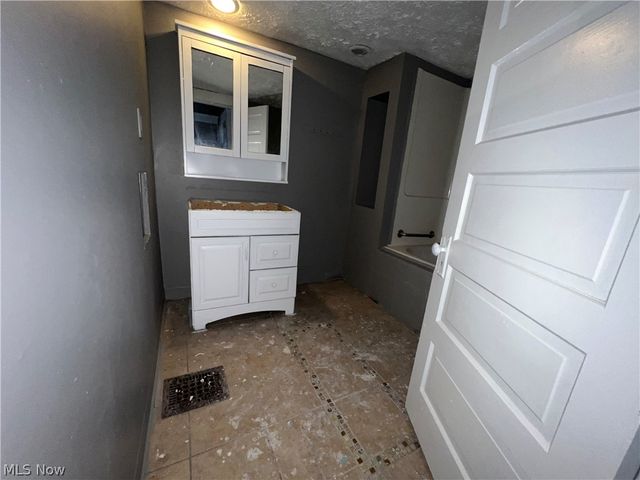 648 E 108th Street, Cleveland, OH 44108