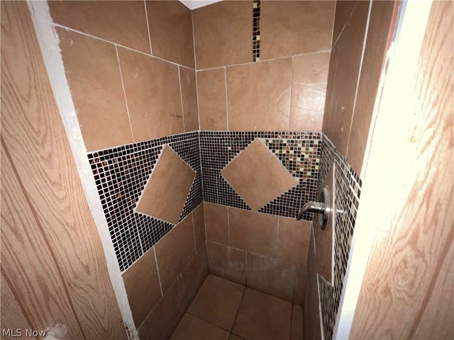 648 E 108th Street, Cleveland, OH 44108