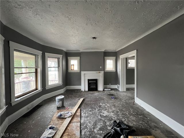 648 E 108th Street, Cleveland, OH 44108