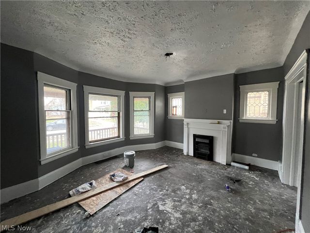 648 E 108th Street, Cleveland, OH 44108