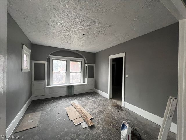 648 E 108th Street, Cleveland, OH 44108