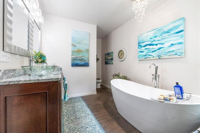 1401 E 11th Street, Kansas City, MO 64106