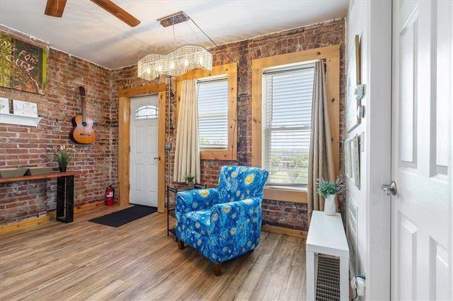1401 E 11th Street, Kansas City, MO 64106