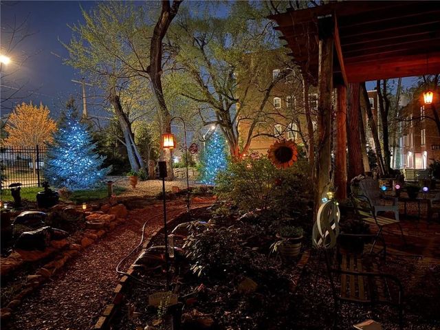 1401 E 11th Street, Kansas City, MO 64106