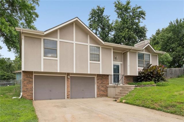 19208 E 12th Street North Court, Independence, MO 64056