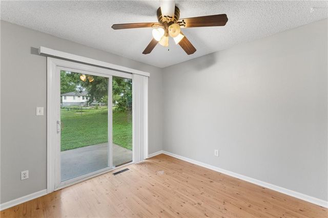 19208 E 12th Street North Court, Independence, MO 64056