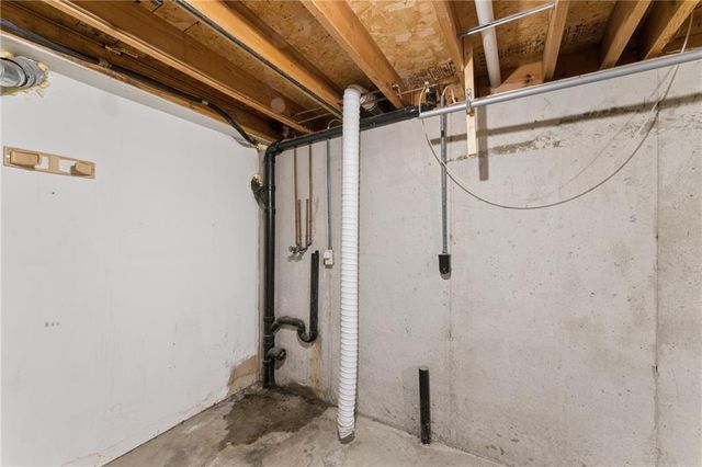 19208 E 12th Street North Court, Independence, MO 64056