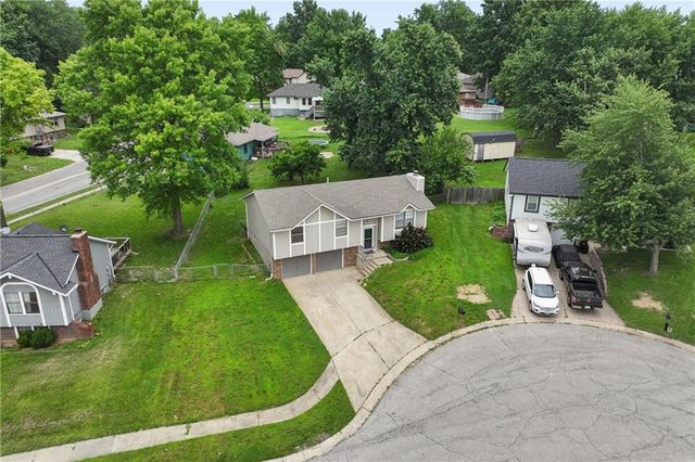 19208 E 12th Street North Court, Independence, MO 64056