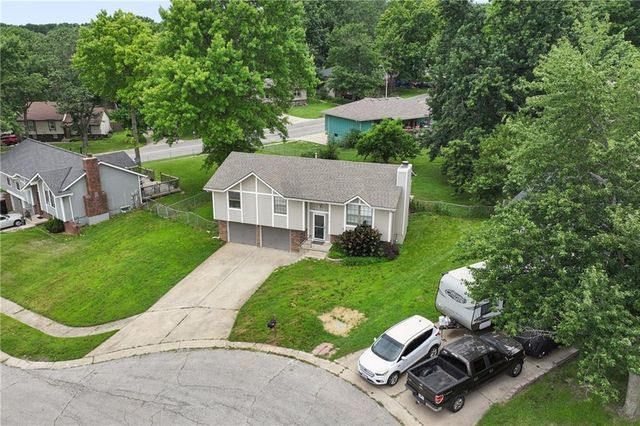 19208 E 12th Street North Court, Independence, MO 64056