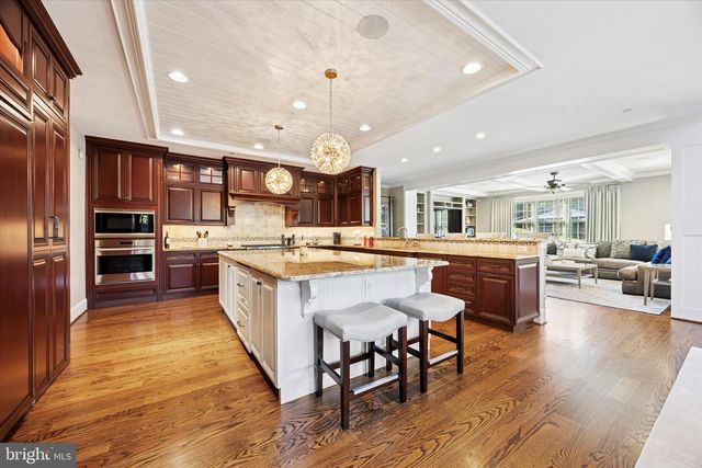 1004 BRICK HOUSE FARM LN, Newtown Square, PA 19073