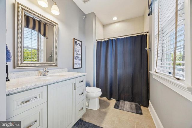 1004 BRICK HOUSE FARM LN, Newtown Square, PA 19073