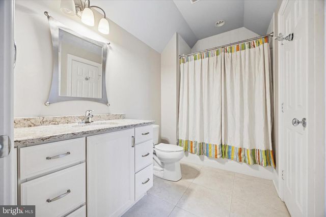 1004 BRICK HOUSE FARM LN, Newtown Square, PA 19073