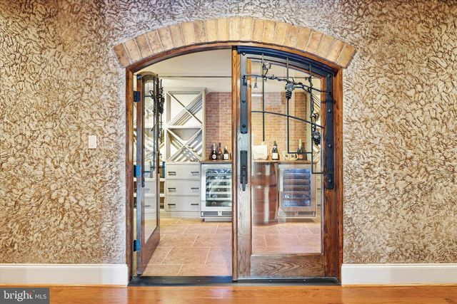 1004 BRICK HOUSE FARM LN, Newtown Square, PA 19073