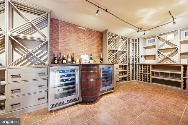 1004 BRICK HOUSE FARM LN, Newtown Square, PA 19073