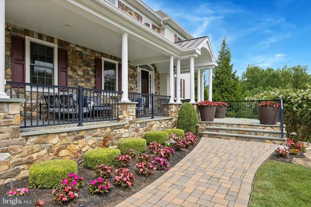 1004 BRICK HOUSE FARM LN, Newtown Square, PA 19073