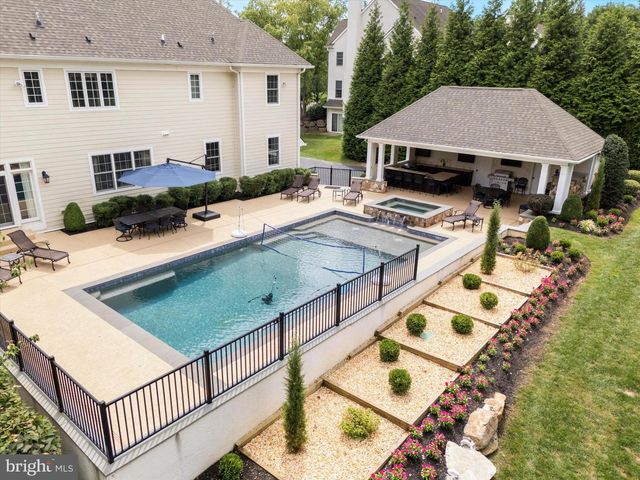 1004 BRICK HOUSE FARM LN, Newtown Square, PA 19073