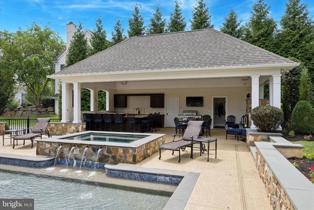 1004 BRICK HOUSE FARM LN, Newtown Square, PA 19073