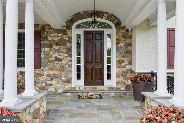 1004 BRICK HOUSE FARM LN, Newtown Square, PA 19073